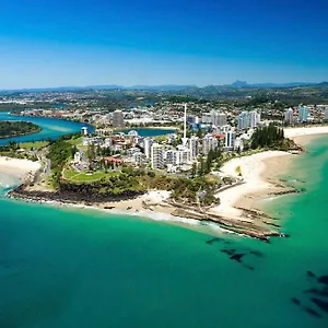 https://the-garland-at-rainbow-bay.queenslandhotels.net